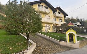 Apartments Matanovic